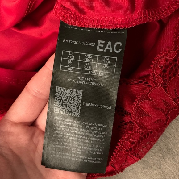 GUESS Celina Off The Shoulder Lace Dress - Picture 8 of 11